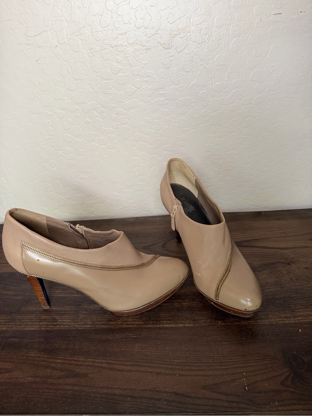 Cole Haan Beige Leather Zip Accent Stiletto Heels - Picture 1 of 6